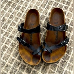 Birkenstock 39 black womens sandals